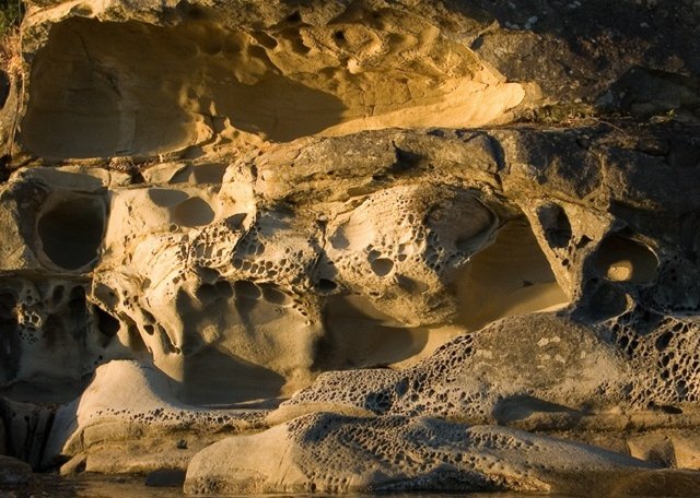 88502452_ae bizarre sandstone alien c_u