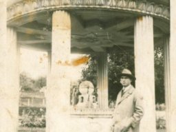 1930