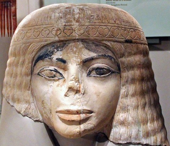 Statue head of a woman New Kingdom ca. 1550 B.C. - 1070 B.C. Field museum, Chicago