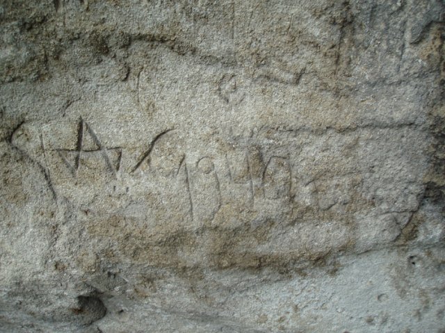 PB080136-1