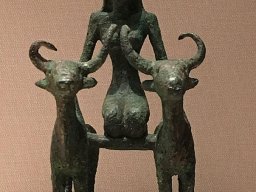 woman-chariot