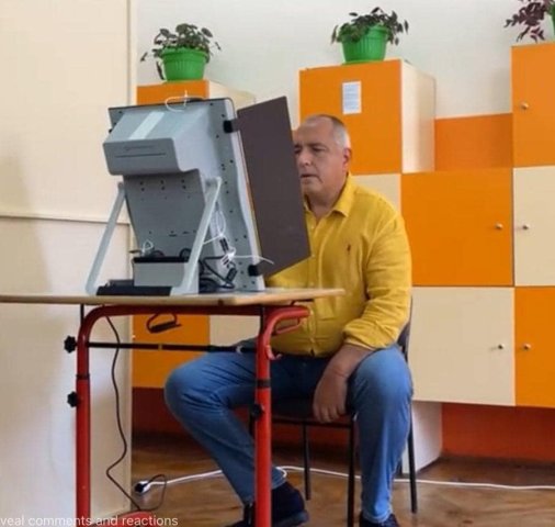 Бойко гласува за ГЕРБ