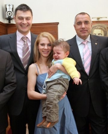 Бойко жени Бареков