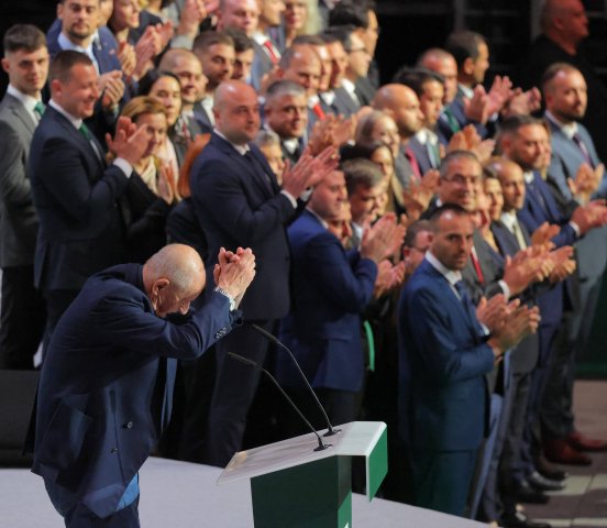 Спаси ни Муни-Боже наш