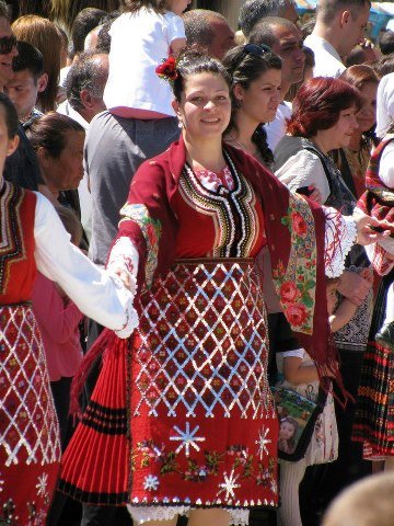 Nosia-eleshnica-razlojko