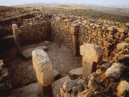 db_GobekliTepe_Lowenpfeilergebaude10