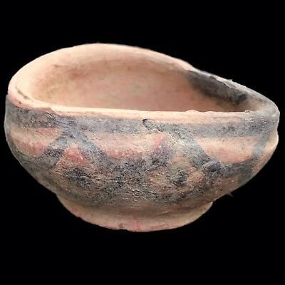 Indus-Valley-Terracotta-Oil-Lamp-With-Geometric-Design