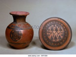 pot-with-star-design-and-lid-from-the-indus-valley-civilisation-national-b5tcb0